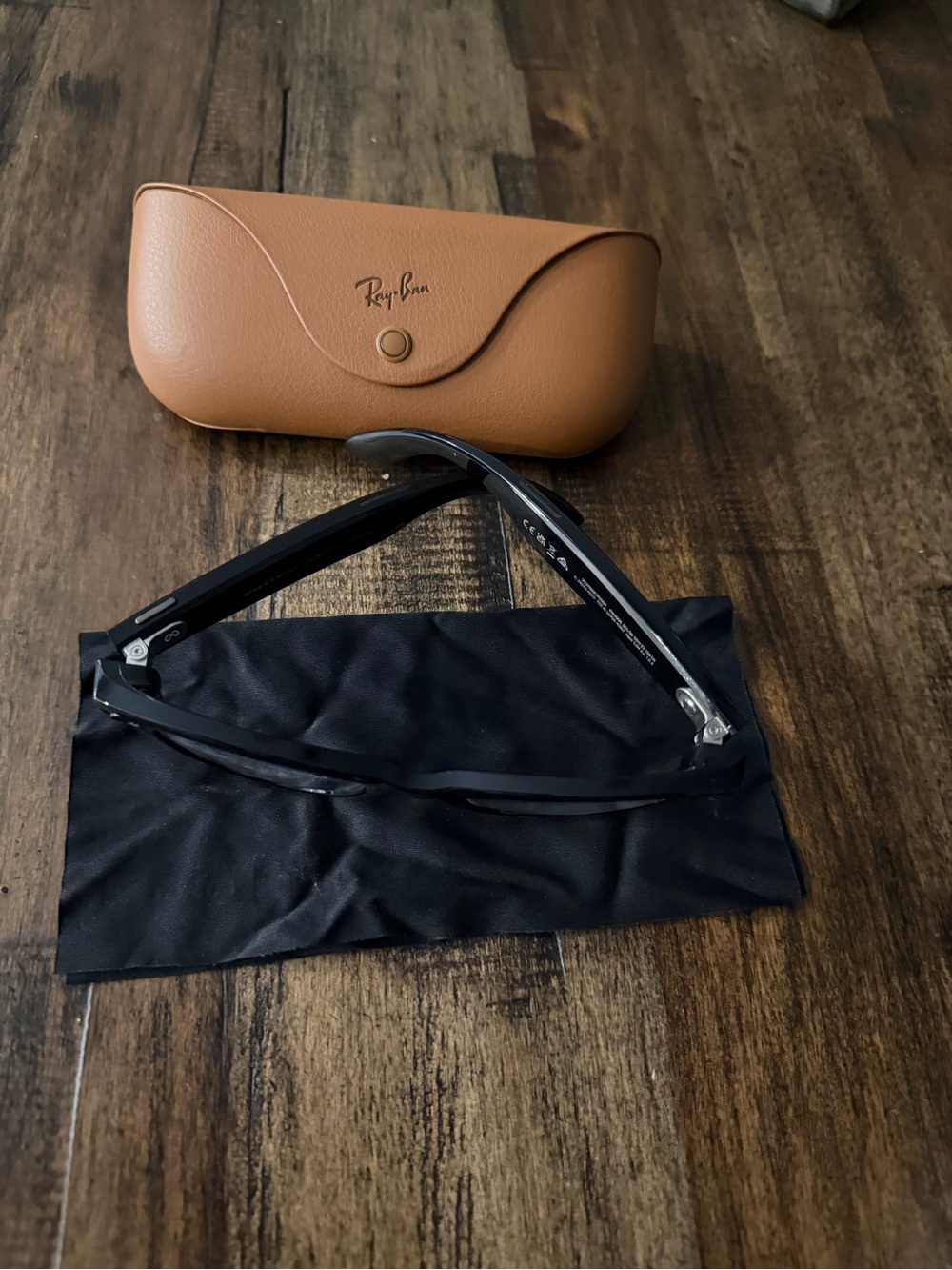 Ray-Ban Black Folding Sunglasses with Brown Case
